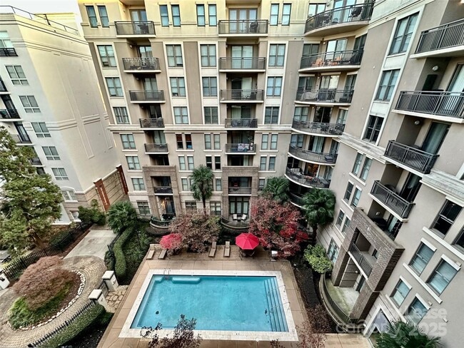 property at 718 W Trade St