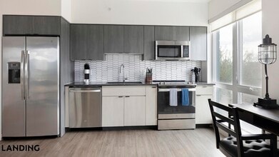 707 S Farmer Ave in Tempe, AZ - Foto de edificio - Building Photo