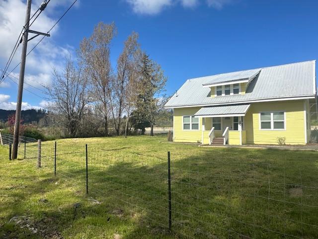 25285 Salmon River Hwy in Willamina, OR - Building Photo - Building Photo