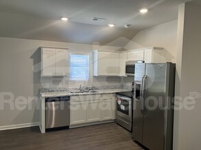 60 Jonathan Dr in Odenville, AL - Building Photo - Building Photo