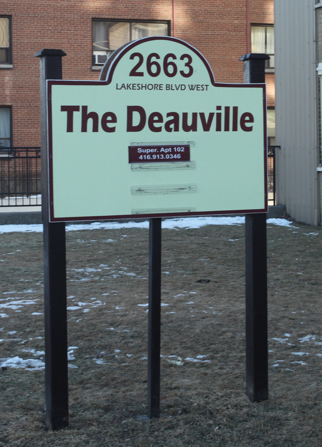 The Deauville in Toronto, ON - Building Photo - Building Photo