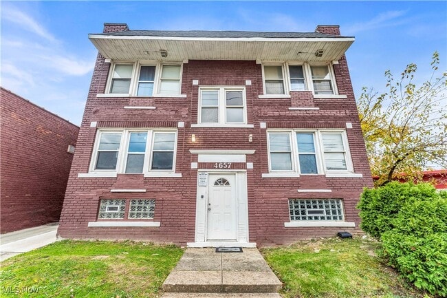 property at 4657 Warner Rd