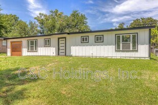 4541 E 32nd Pl in Tulsa, OK - Building Photo