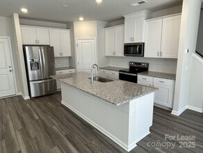 3863 County Down Ave in Kannapolis, NC - Building Photo - Building Photo