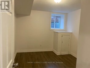 635 Hepburn Rd in Milton, ON - Building Photo - Building Photo