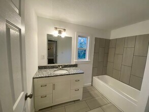 4041 Euclid Ave in Kansas City, MO - Building Photo - Building Photo