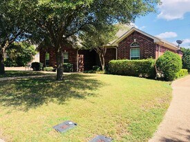 217 Keswick Dr in Hewitt, TX - Building Photo