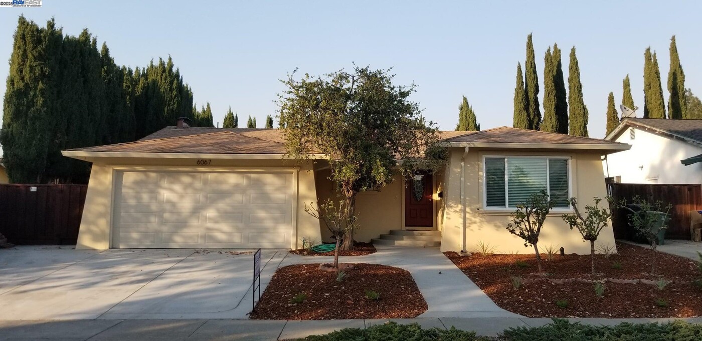 6067 Inglewood Dr in Pleasanton, CA - Building Photo