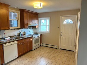 588 Broadway in Bayonne, NJ - Building Photo - Building Photo