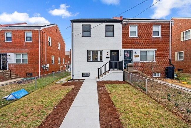 property at 5004 Sargent Rd NE