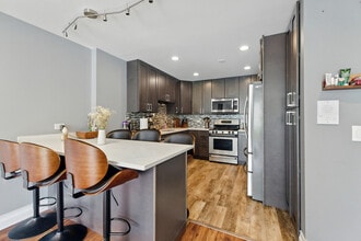 1258 Brown St in Des Plaines, IL - Building Photo - Building Photo