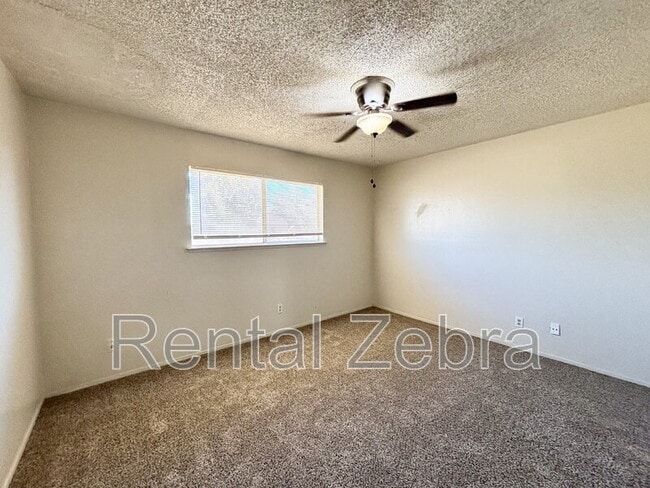 2400 Gurr Rd in Atwater, CA - Building Photo - Building Photo