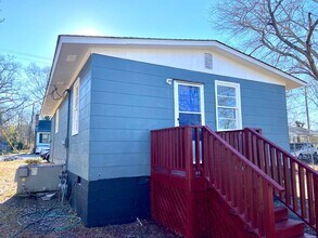 2105 Ervin St in Columbia, SC - Building Photo - Building Photo