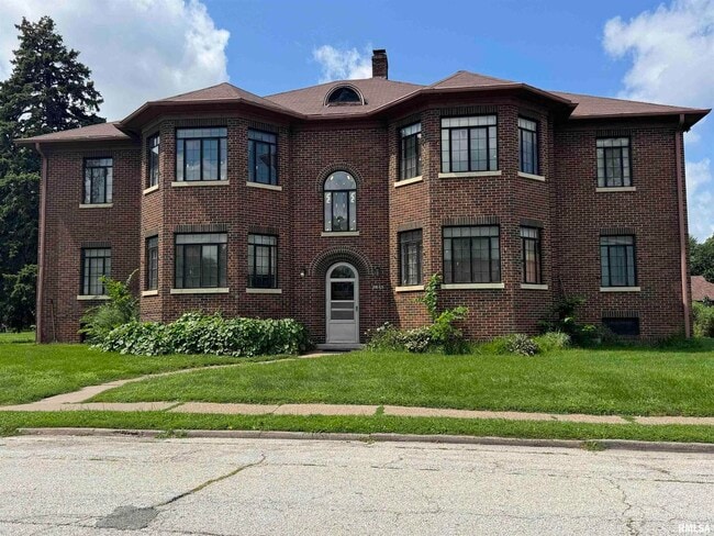 property at 2648 Ripley St