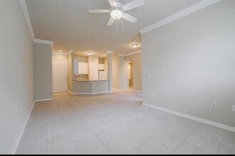2400 McCue Rd, Unit # 262 in Houston, TX - Building Photo - Building Photo