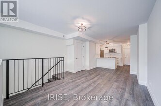 619 Mt Pleasant Rd in Toronto, ON - Building Photo - Building Photo