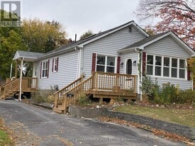 225 Hope St N in Port Hope, ON - Building Photo