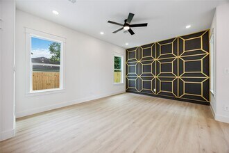 4601 Newberry St in Houston, TX - Building Photo - Building Photo