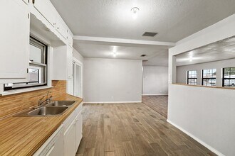 1401 E 18th St in Odessa, TX - Building Photo - Building Photo