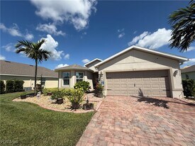 2713 Tarragona Ct in Cape Coral, FL - Building Photo