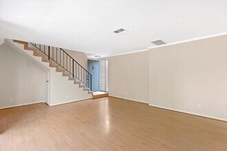 9900 Jordan Ave in Los Angeles, CA - Building Photo - Building Photo