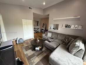 2301 NW 96th Terrace in Pembroke Pines, FL - Building Photo - Building Photo