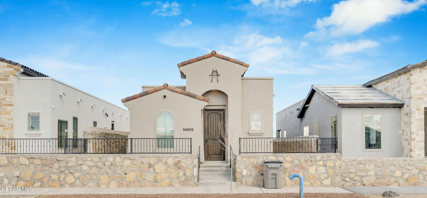 14805 Pebble Hills Blvd in El Paso, TX - Building Photo