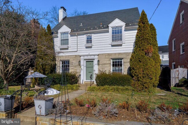 3119 Patterson Pl NW in Washington, DC - Foto de edificio - Building Photo