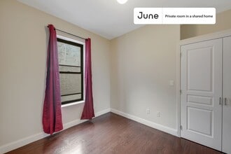 Private bedroom in 4 bed/1 bath Home in New York, NY - Building Photo - Building Photo