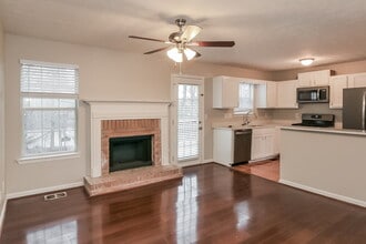 691 River Valley Dr in Jonesboro, GA - Building Photo - Building Photo