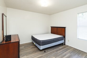 Peach Place in Mobile, AL - Building Photo - Building Photo