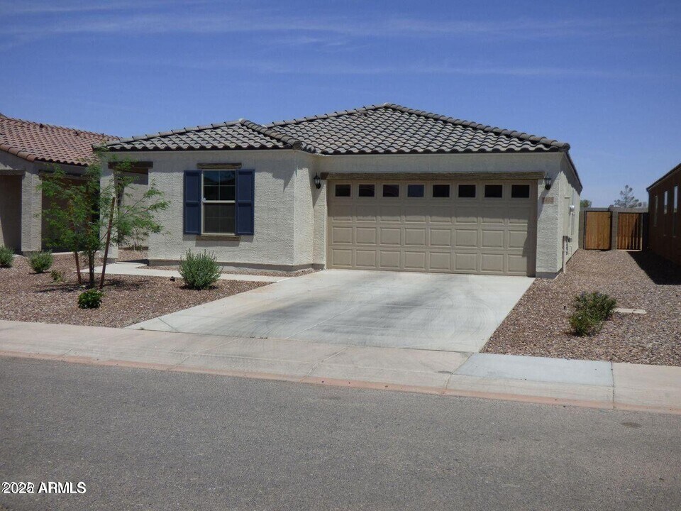 1452 W Pinkley Way in Coolidge, AZ - Building Photo