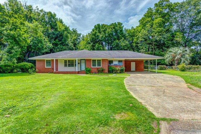 3720 Pelzer Ave in Montgomery, AL - Building Photo - Building Photo