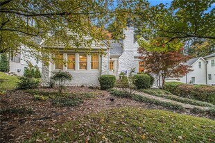 942 Eulalia Rd NE in Atlanta, GA - Building Photo