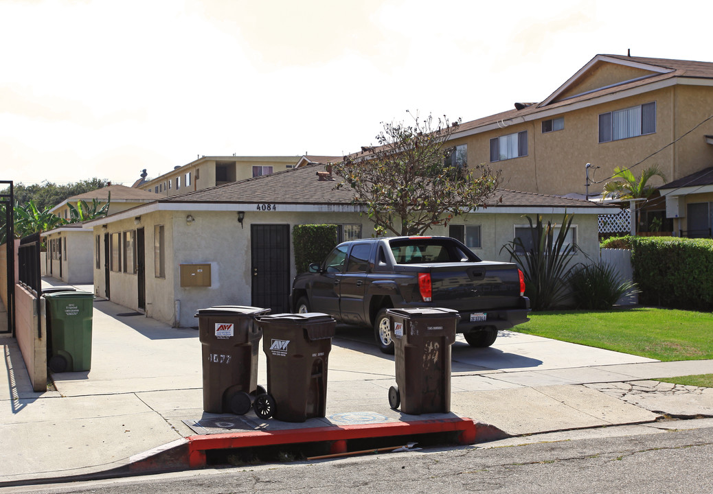 4084 W 129th St in Hawthorne, CA - Building Photo