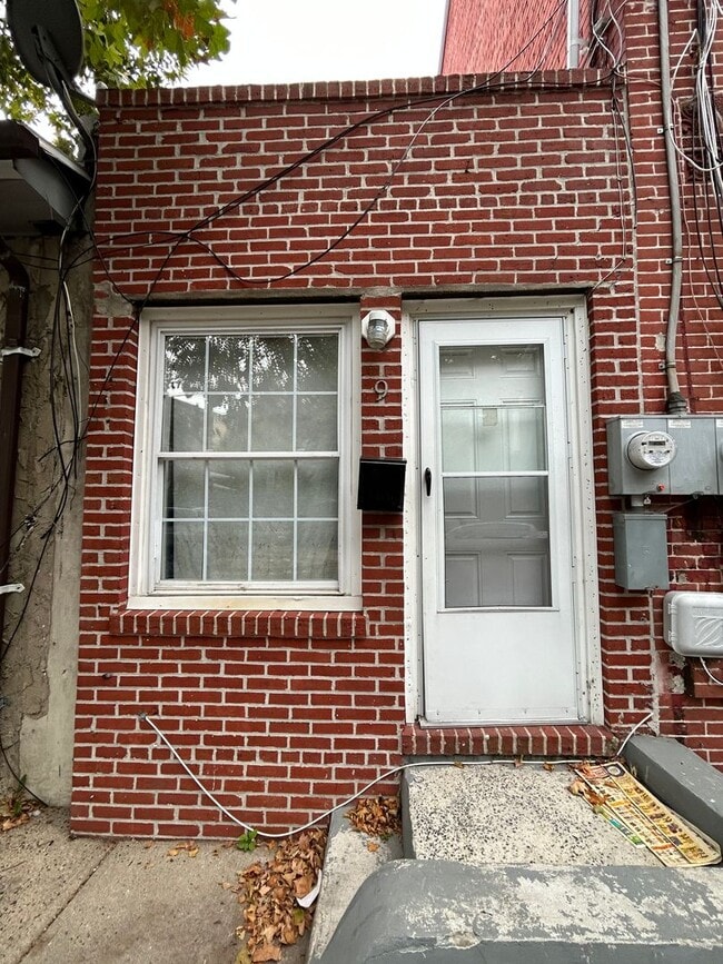 9 Sweets Ave in Trenton, NJ - Building Photo - Building Photo