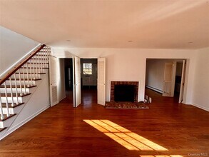 67 Turkey Ln in Cold Spring Harbor, NY - Building Photo - Building Photo