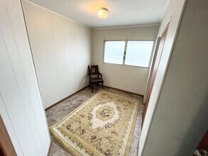 2429 N School St in Honolulu, HI - Building Photo - Building Photo