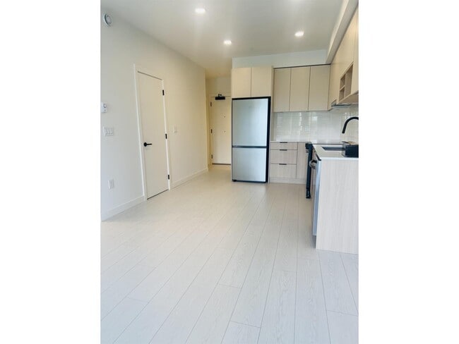 property at 10466-1138A 138a St