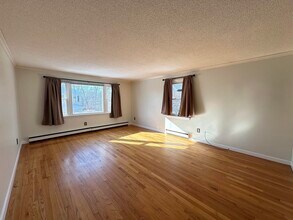 27-29-29 Sunnyslope Ave in Agawam, MA - Building Photo - Building Photo