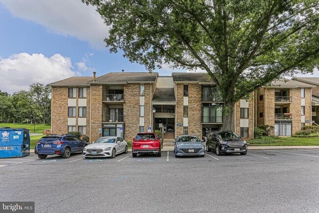 5476 Cedar Ln in Columbia, MD - Building Photo - Building Photo