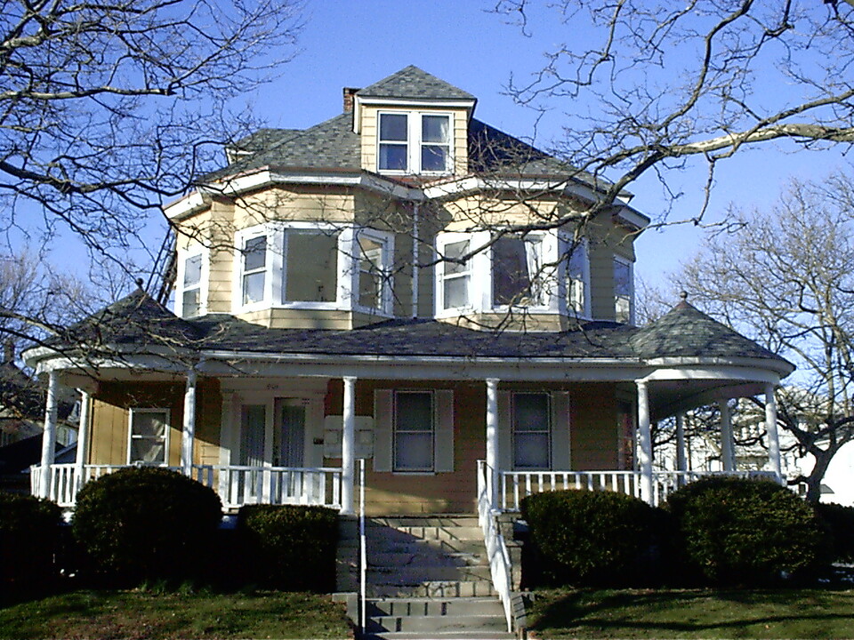 401 Sewall Ave in Asbury Park, NJ - Foto de edificio