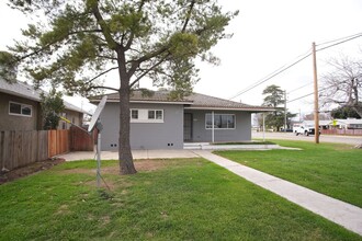 1005 S St in Newman, CA - Building Photo - Building Photo