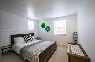 227 NW 34th St in Miami, FL - Building Photo - Building Photo