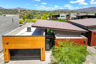 6525 E Cave Creek Rd in Cave Creek, AZ - Building Photo - Building Photo