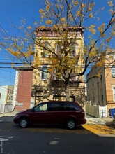 60-03 56th Rd in Queens, NY - Building Photo - Building Photo