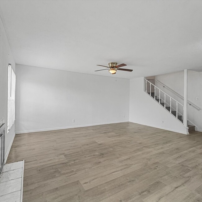 property at 11887 Algonquin Dr