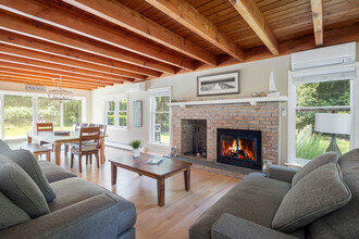 25 Glendale Dr in Montauk, NY - Building Photo - Building Photo