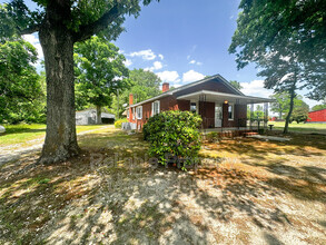 4471 Rains Crossroads Rd in Princeton, NC - Building Photo - Building Photo