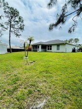 417 Broadmoor St in Lehigh Acres, FL - Building Photo - Building Photo